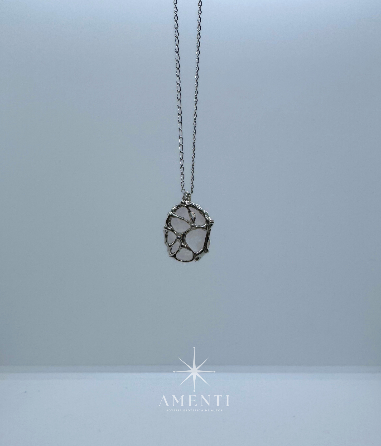 Dije Natal de Tauro- Cuarzo rosa