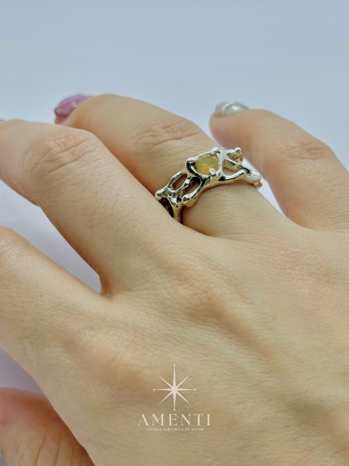 Anillo natal de Libra- Ópalo