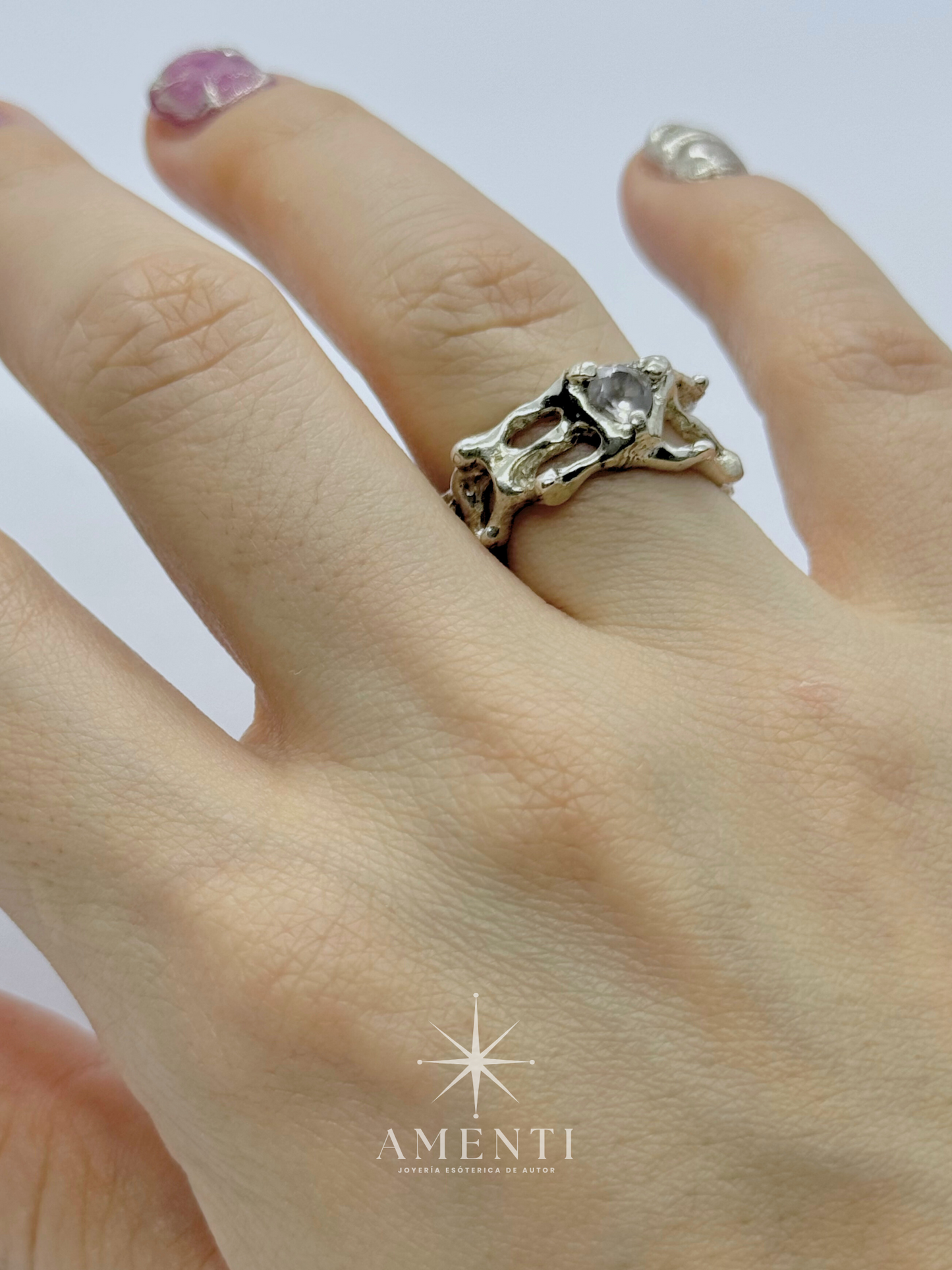 Anillo natal de Tauro- Cuarzo rosa