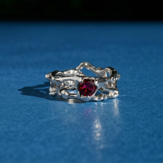 Anillo natal de Capricornio- Granate
