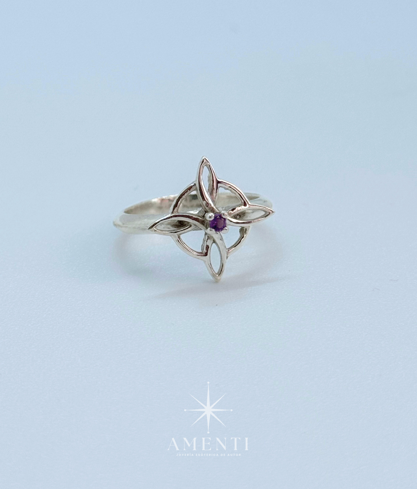 Anillo Nudo de Bruja