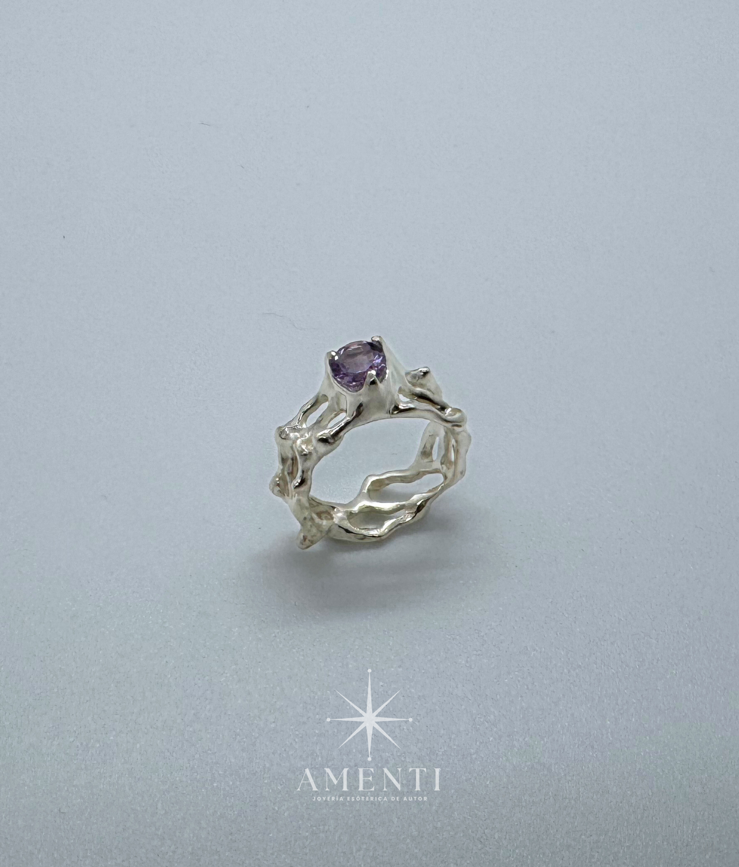 Anillo natal de Acuario- Amatista