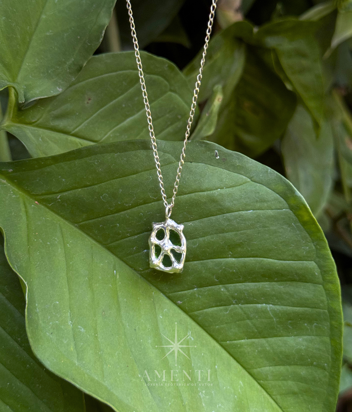 Collar Natal de Leo- Peridoto
