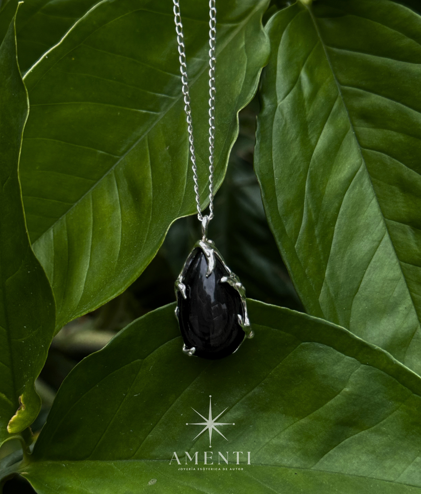 Dije Natal de Escorpio- Obsidiana