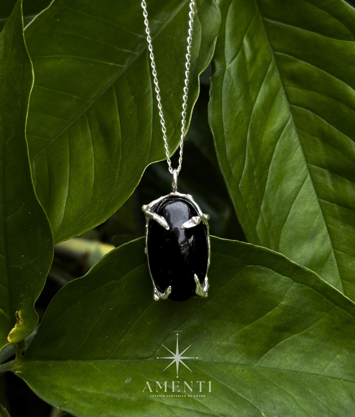 Dije Natal de Escorpio- Obsidiana