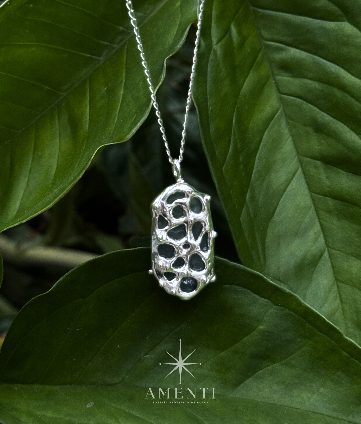 Dije Natal de Virgo- Jade