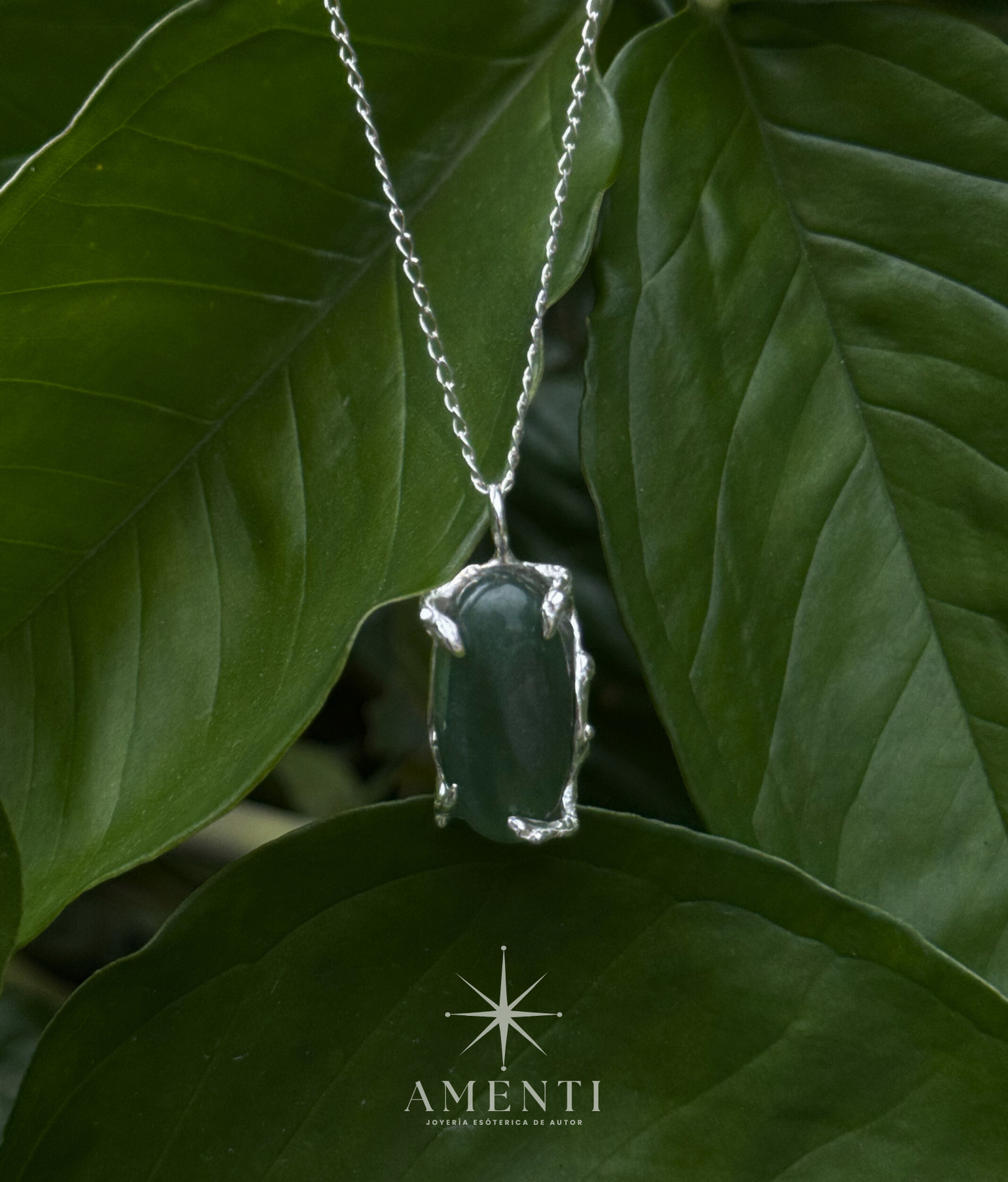 Dije Natal de Virgo- Jade