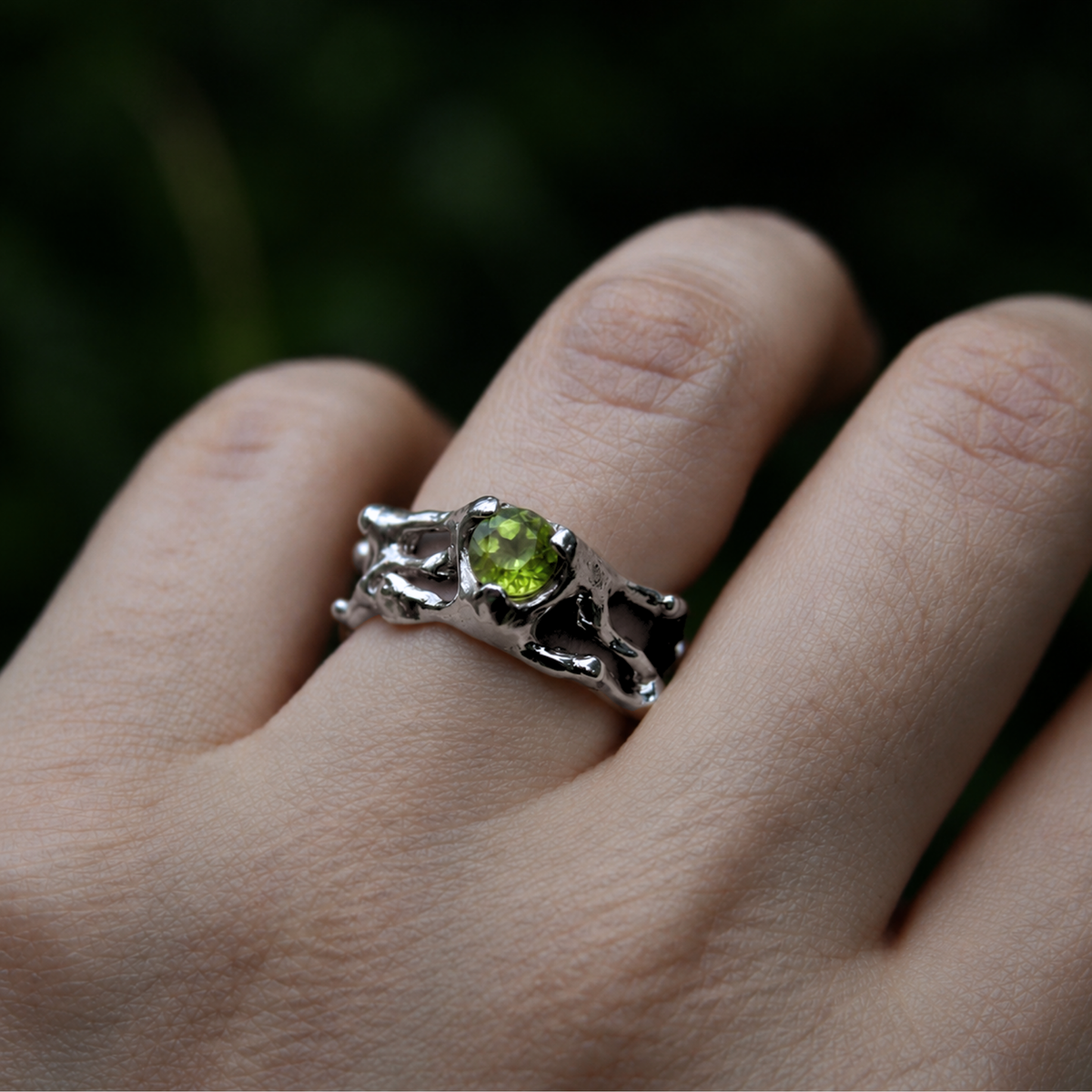 Anillo natal de Leo- Peridoto