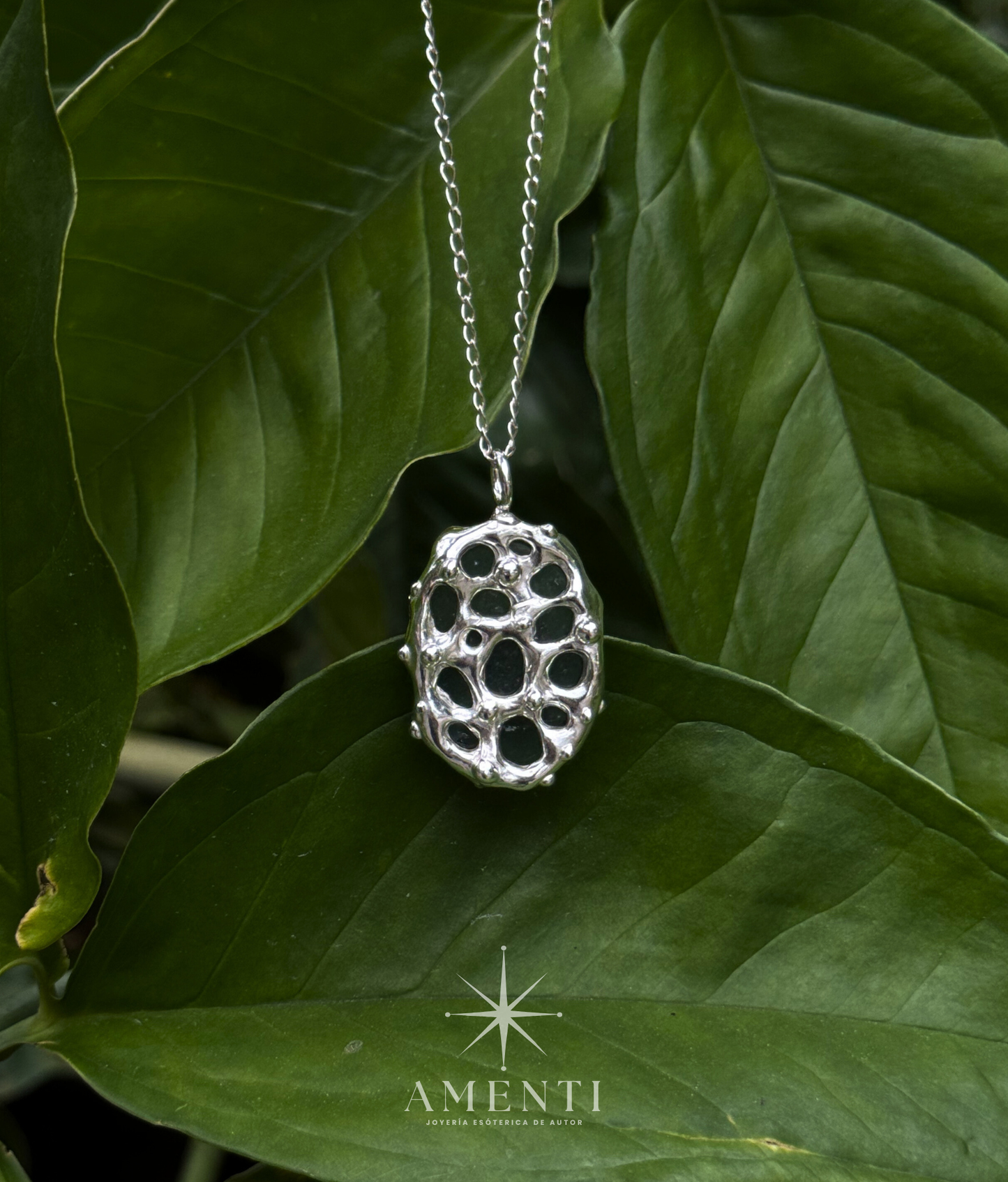 Dije Natal de Virgo- Jade