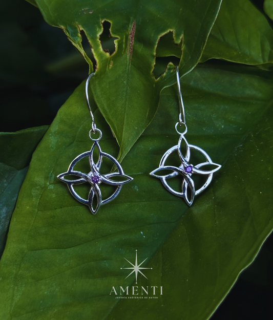 Pendientes Aretes artesanales Nudo de Bruja – amuleto de protección inspirado en la brujería con gema Amatista