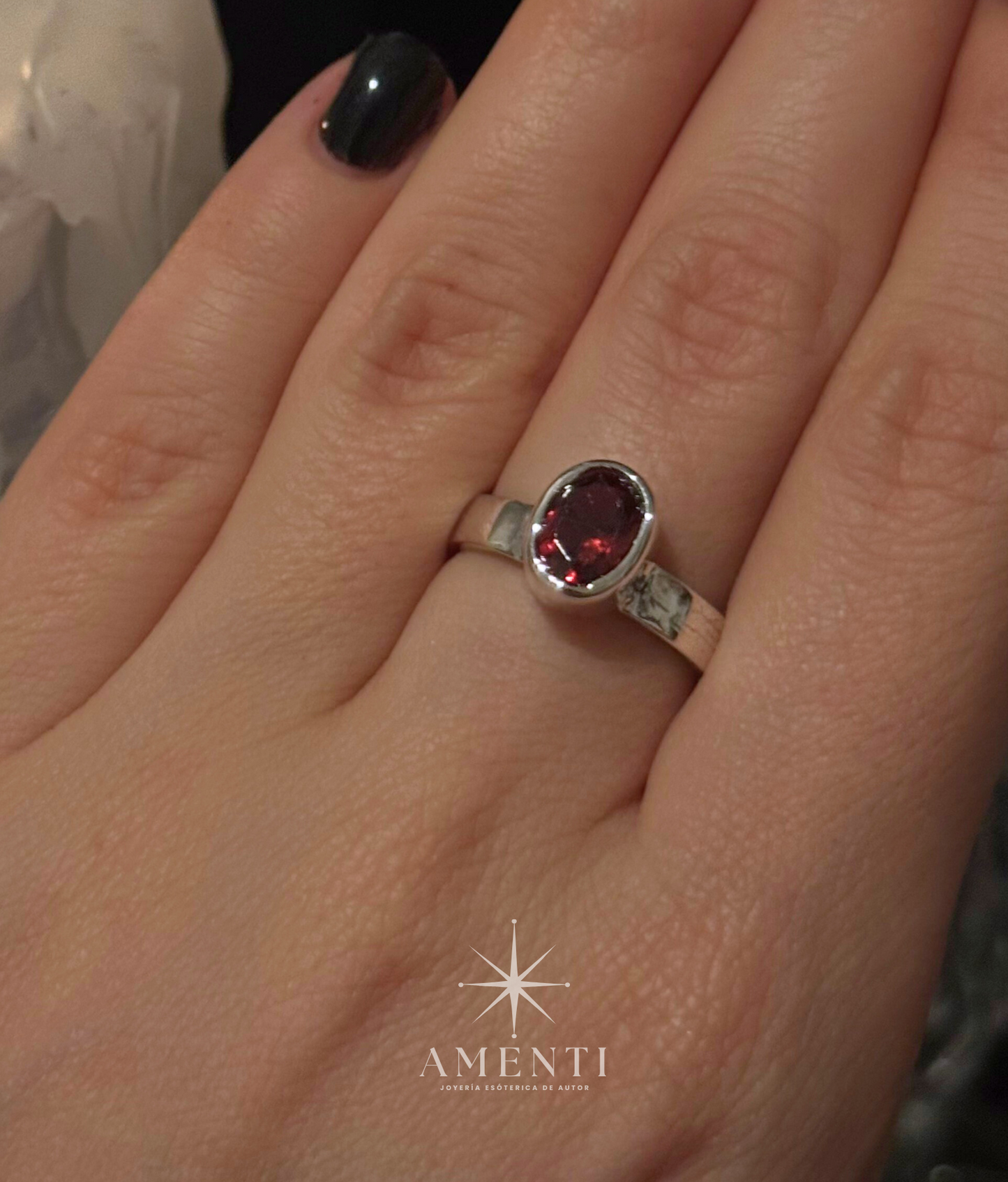 Anillo de Granate